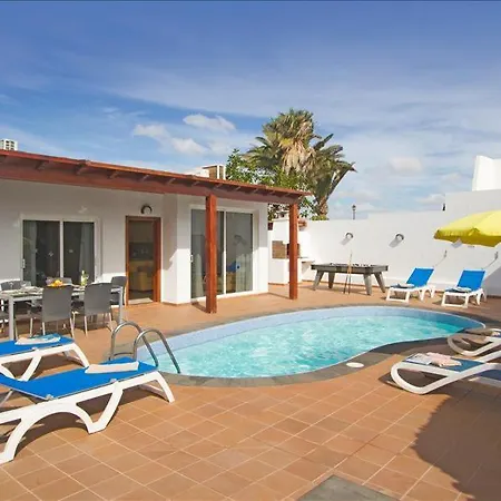Villa Amanda 4 Bedrooms Jacuzzi And Heated Pool Pool Table Great Holiday House Puerto del Carmen (Lanzarote)