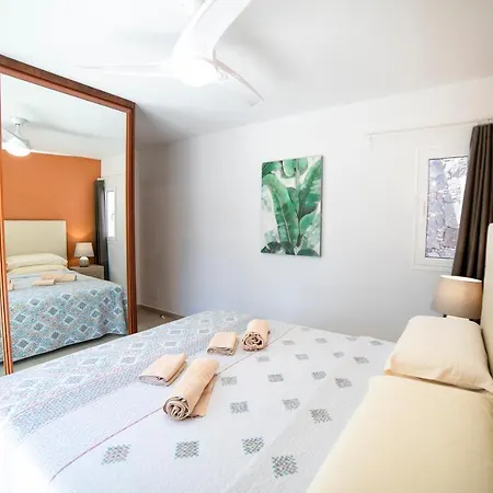 Villa Amanda 4 Bedrooms Jacuzzi And Heated Pool Pool Table Great Holiday House * Puerto del Carmen (Lanzarote)