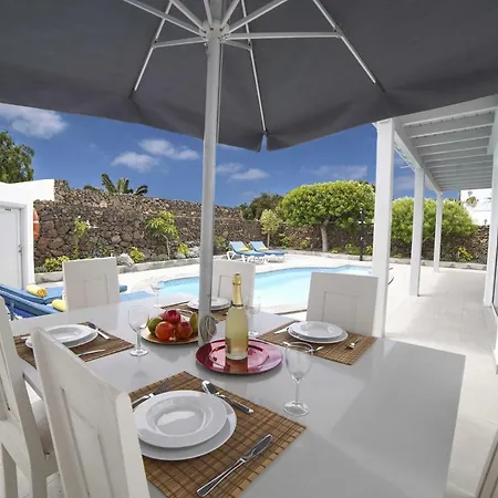Villa Amanda 4 Bedrooms Jacuzzi And Heated Pool Pool Table Great Holiday House Villa *