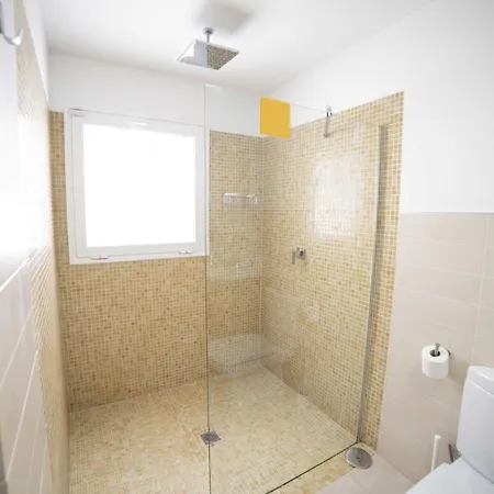 Villa Villa Amanda 4 Bedrooms Jacuzzi And Heated Pool Pool Table Great Holiday House Puerto del Carmen (Lanzarote)